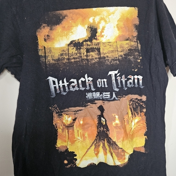 Attack on Titan Graphic Tee Shirt Ripple Junction Size  Large - Picture 3 of 7